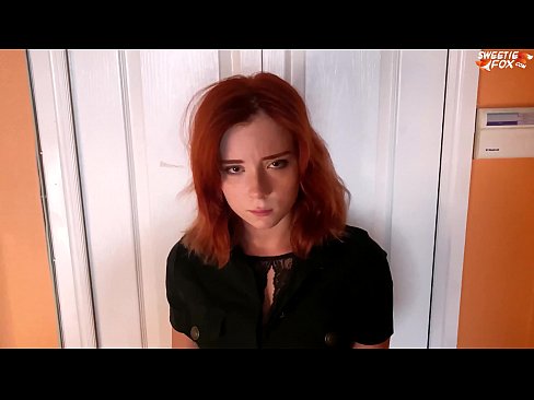 ❤️ A Guardia di Sicurezza hà punitu una bella donna per un tacchettu - Cum in bocca Super porn à co.kutjeporno.ru ﹏