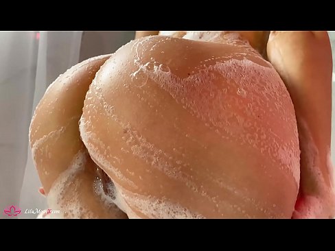 ❤️ Brunette si masturba a figa cù un vibratore per un orgasmu intensu in a doccia Super porn à co.kutjeporno.ru ﹏